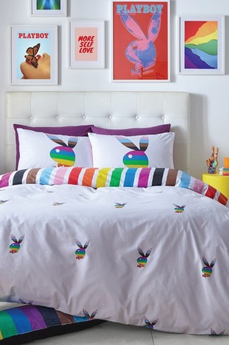 Playboy rainbow bunny - 🌈,