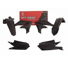R-TECH BLACK PLASTIC KIT/4