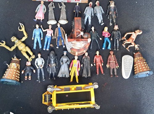 Doctor who figures - doctor, joblot
