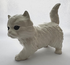MELBA WARE VINTAGE WHITE PERSIAN CAT / KITTEN FIGURE 19CM LONG - FREE UK P&P