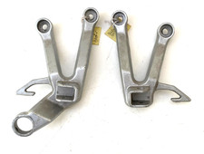 SUZUKI SV650 SV650 K3 LEFT & RIGHT PASSENGER FOOT PEG HANGER AS SHOWN 2003