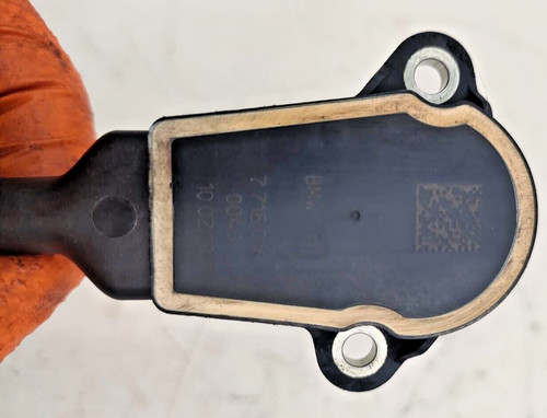 Sensor location valve - sensor, a