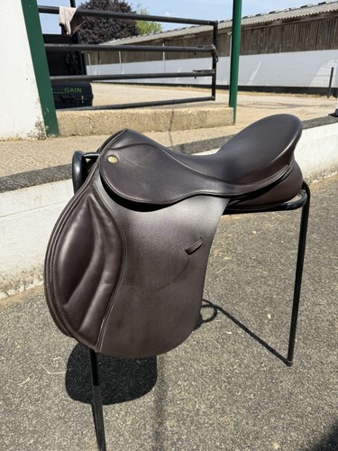 New 2026 fairfax - new, saddle