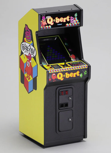 Qbert bert scale mini arcade - mini,