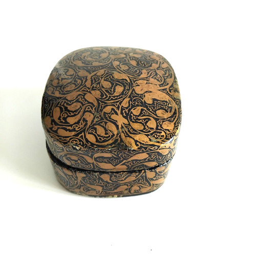 Vtg kashmiri hand - hand, painted