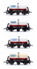 WRENN 'OO' GAUGE LOT OF 4 W5013 ST IVES RED/WHITE 6 WHEEL TANK WAGONS