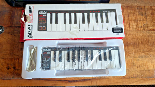 Akai lpk25 key synth - akai,