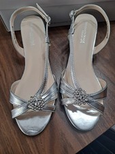 Benjamin Walk Touch Ups Geri