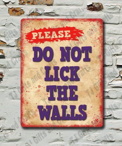 Please not lick the - please,