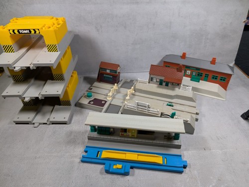 Tomy thomas the - tank, engine