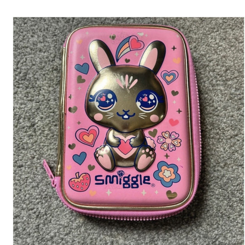 Smiggle bunny hard shell - hard,