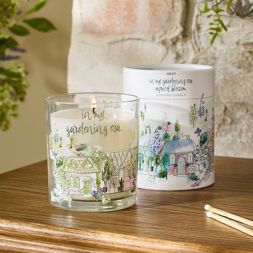 Gardening era boxed - in,