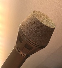 AKG D190E Dynamic Vintage Microphone - Free Delivery - Metal Satin Nickel Mic