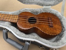 Kumalae Gold Award 1915 SopranoUkulele (Vintage, Made in Hawaii)