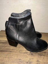 Ted & Muffy Women Black Faux