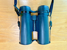 ZEISS Conquest Binoculars HD 8x42. Excellent Condition