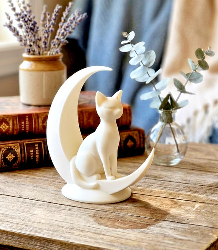 Minimalist cat lunar - minimalist,