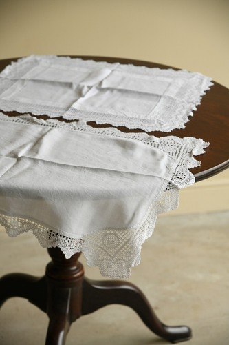 Good quality white tray cloth - white,