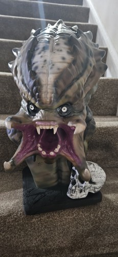 Life size predator bust - life,