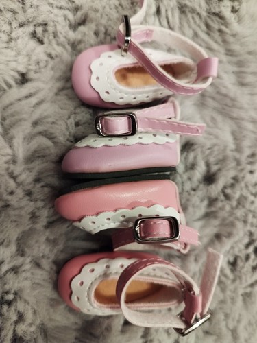Two pairs doll shoes pink - pairs,
