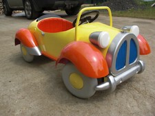 NODDY METAL PEDAL CAR - RIDE-ON CAR FOR , CHILDREN'S, KIDS & COLLECTORS Oui Oui