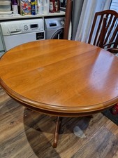 STAG MAHOGANY EXTENDING DINING