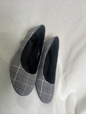 M&S INSOLIA BLACK/WHITE DOG TOOTH CHECK COURT SHOES SIZE U.K 3.5 WIDE FIT