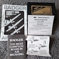 BADGER Airbrushes Gravity Feed Medium Head 100-3GF , Medium Cup [G] Unused.