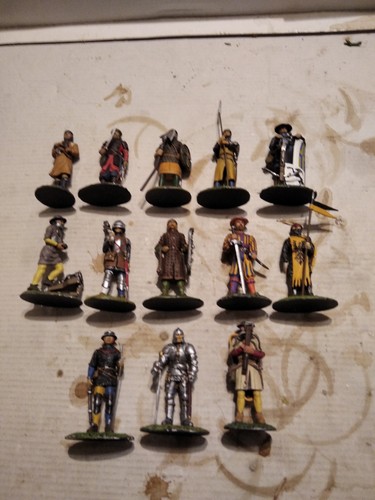 Medieval soldiers lot - lot, 1/32-