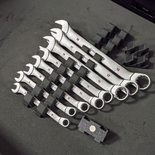 Magnetic spanner organiser - spanner,