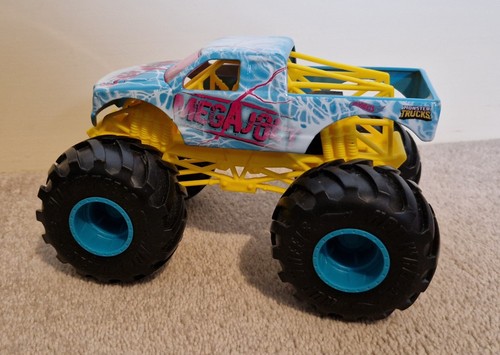 Hot wheels monster truck - hot,
