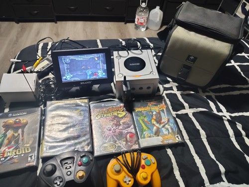 Large gamecube bundle - large,