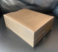 Hennessy Paradis presentation box