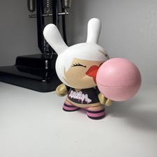 Kidrobot Dunny 3” Series 3 Tilt Bubble Love