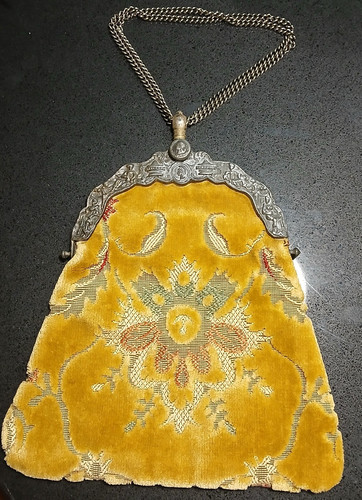 Antique 1920 carpet bag of - carpet,