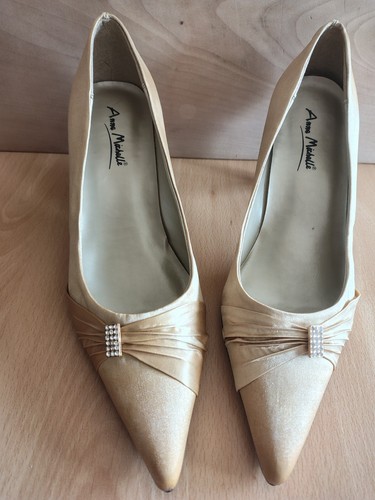 Defective ladies gold - defective,