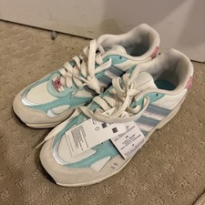 Mens Size  7  Adidas Torsion