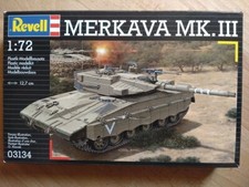 REVELL - 1/72 - ARMOURED