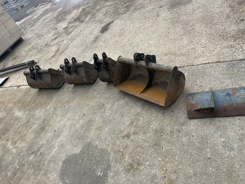 Bobcat mini digger - bobcat,