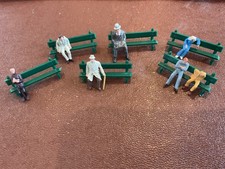 Assorted seated passengers with benches - OO Gauge.