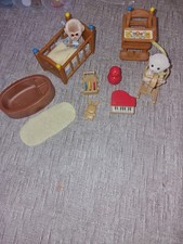 Sylvanian Families Vintage Baby Bedroom/ Nursery Bedroom Bundle inc Figures