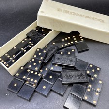 BLACK TILE Dominos 28 Bones