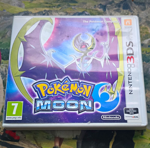 Nintendo pokémon moon pal - pokémon,