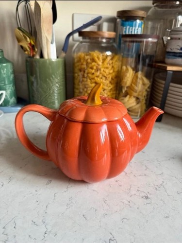 Pumpkin shaped teapot orange - pumpkin,