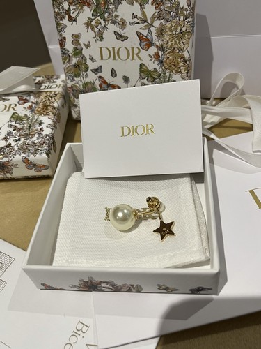 Dior evolution star pearl stud - evolution,