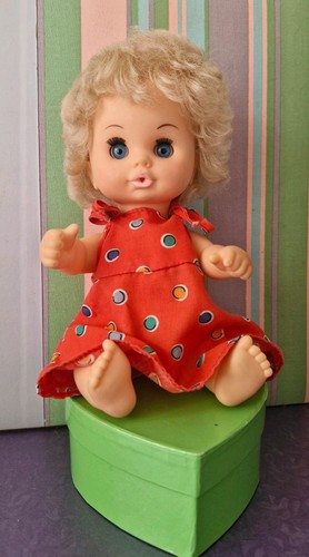 Cute vintage 1970s sleep eye - vintage,