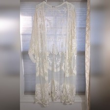 DIZZY LIZZY Cream Lace Kimono