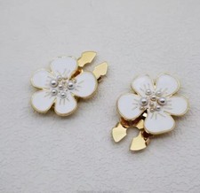 Rhinestone Button Cover Flower