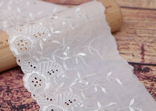 White cotton broderie anglaise - broderie,
