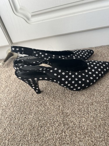 Black polka dot - black,
